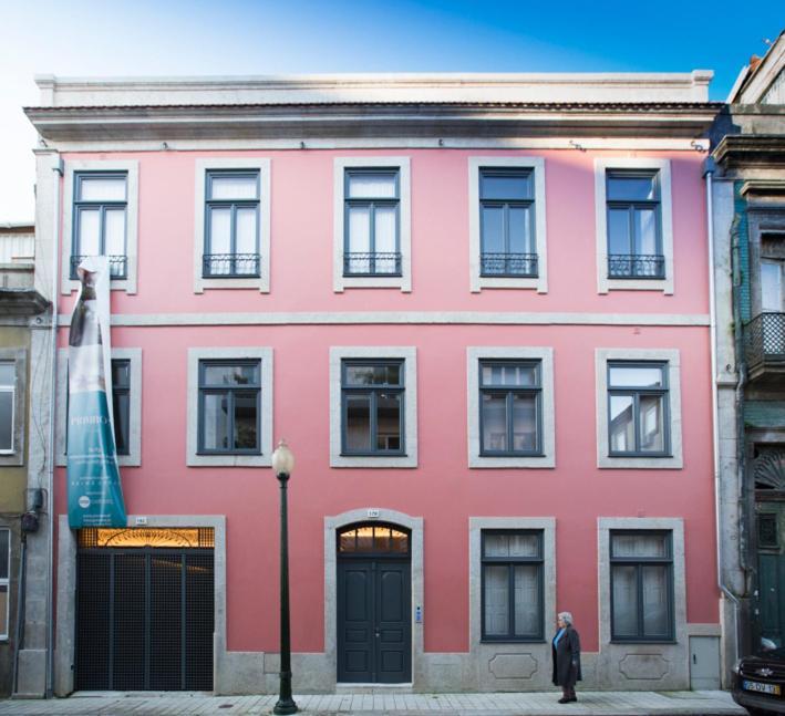 Host Wise - Modern Stuning Flat W Prime Location Apartment *